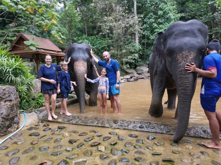 Etiškas dramblių parkas Phang Nga provincijoje