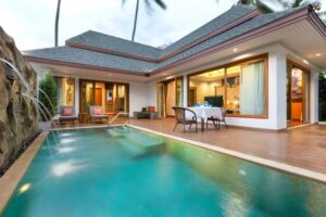 Krabi Resort - vienas iš nedaugelių viešbučių Ao Nang prie pat jūros